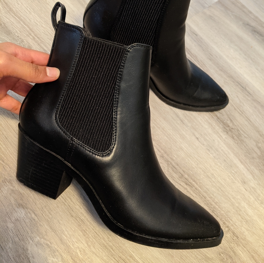 Ankle boots